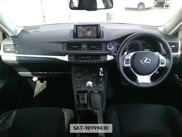 Lexus CT 2013-09 7806718-4