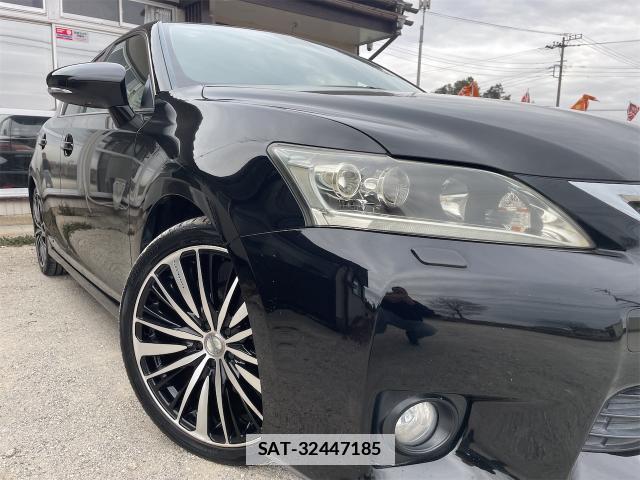 Lexus CT 2013-03 7807024-11