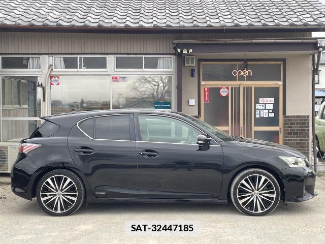 Lexus CT 2013-03 7807024-3
