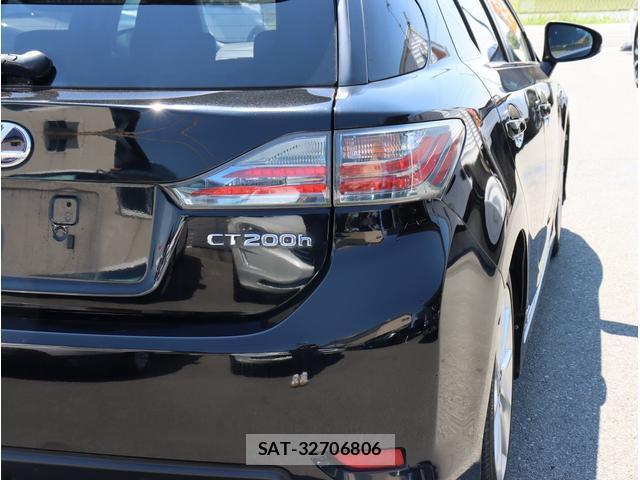 Lexus CT 2011-06 7808700-16