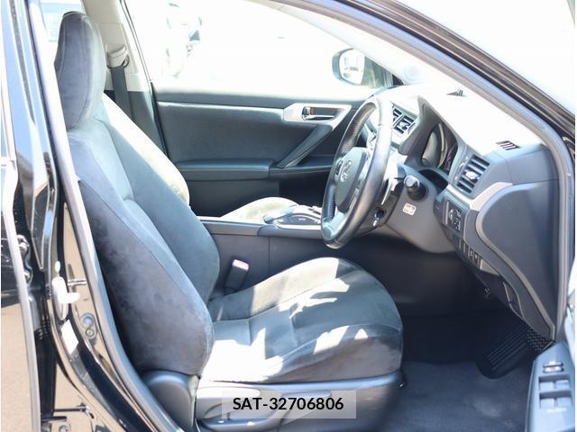 Lexus CT 2011-06 7808700-19