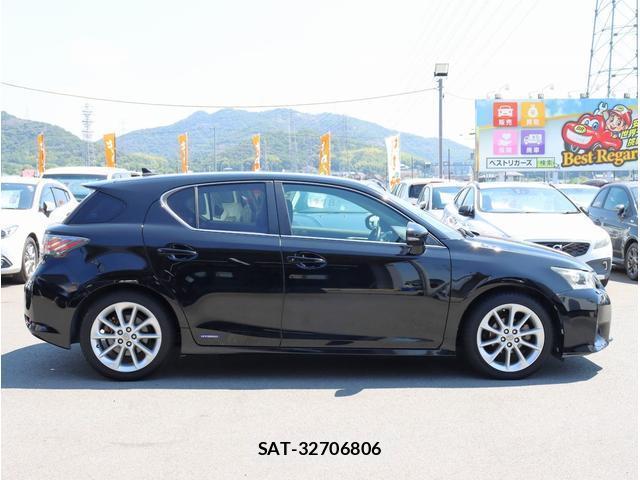 Lexus CT 2011-06 7808700-9