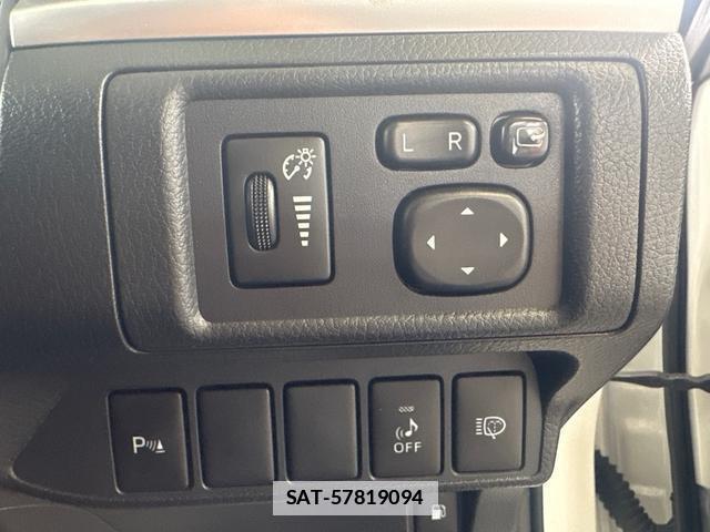 Lexus CT 2011-11 7808955-7