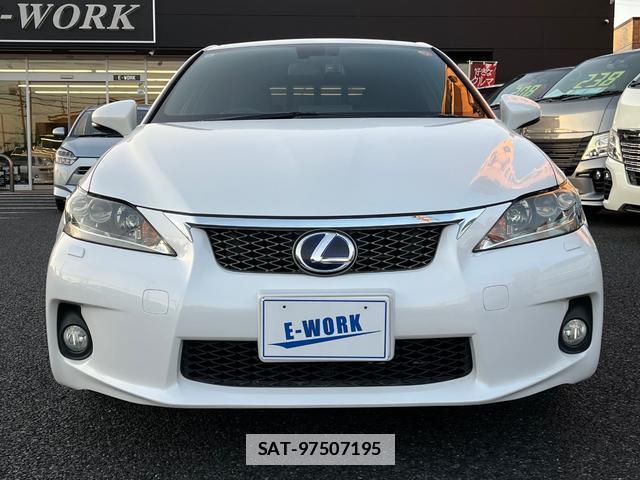 Lexus CT 2011-10 7809776-6