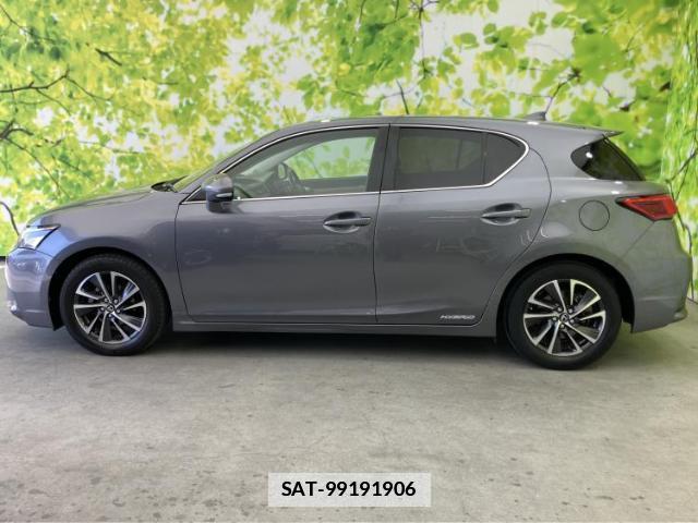 Lexus CT 2018-01 7811091-1