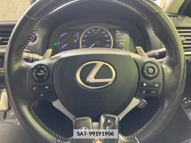 Lexus CT 2018-01 7811091-14