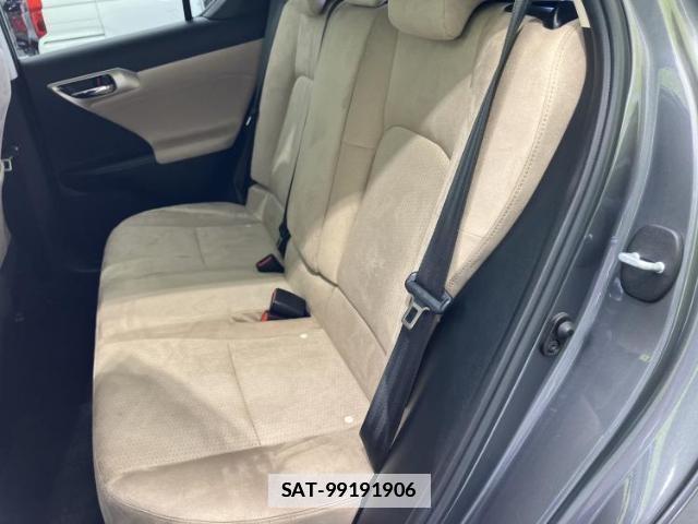 Lexus CT 2018-01 7811091-6