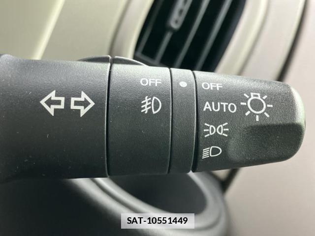 Nissan CUBE 2013-01 7803346-16