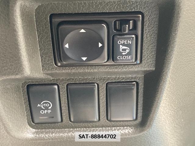 Nissan CUBE 2013-10 7804122-14
