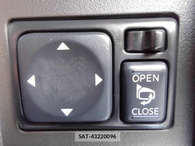 Nissan CUBE 2009-03 7804372-12
