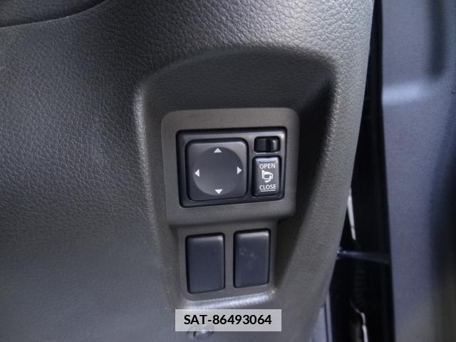 Nissan CUBE 2011-10 7805155-6