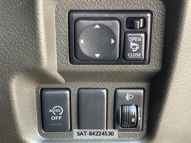 Nissan CUBE 2013-05 7807026-18