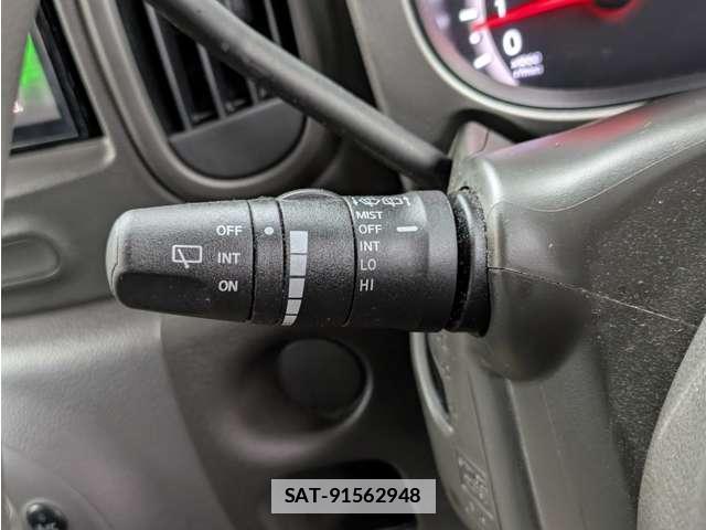 Nissan CUBE 2009-07 7807160-18