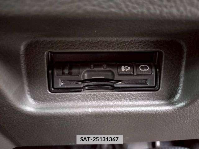 Nissan CUBE 2011-07 7809868-10