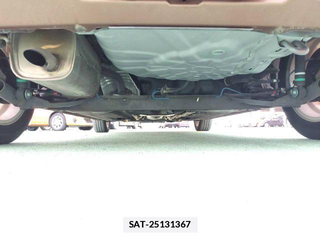 Nissan CUBE 2011-07 7809868-8