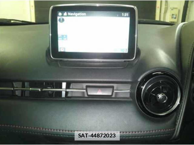 Mazda CX-3 2016-01 7793916-3