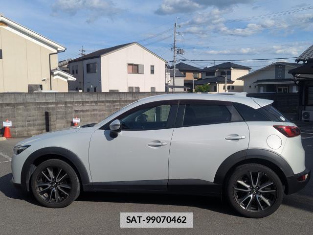 Mazda CX-3 2016-09 7795334-6