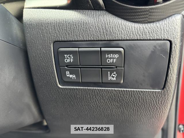 Mazda CX-3 2015-06 7801838-9