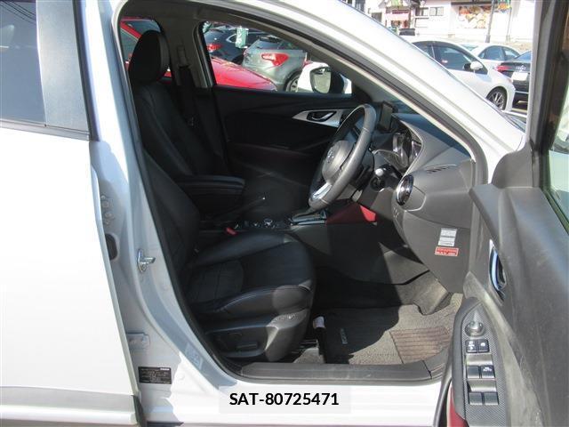 Mazda CX-3 2017-07 7802711-16