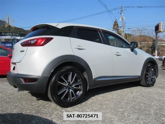 Mazda CX-3 2017-07 7802711-2