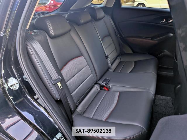 Mazda CX-3 2015-10 7803078-3