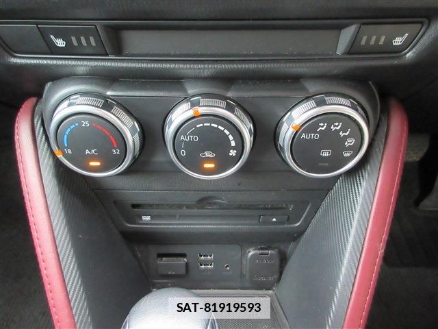 Mazda CX-3 2015-10 7804218-16