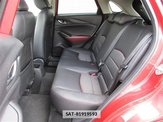 Mazda CX-3 2015-10 7804218-18