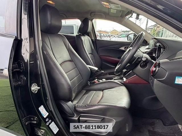 Mazda CX-3 2016-01 7805322-12