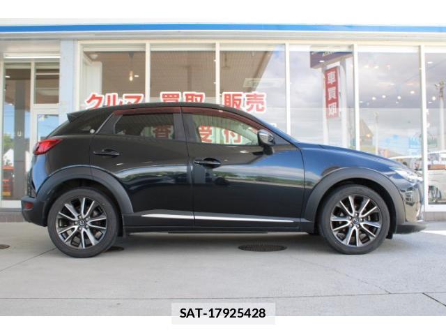 Mazda CX-3 2015-04 7810114-12