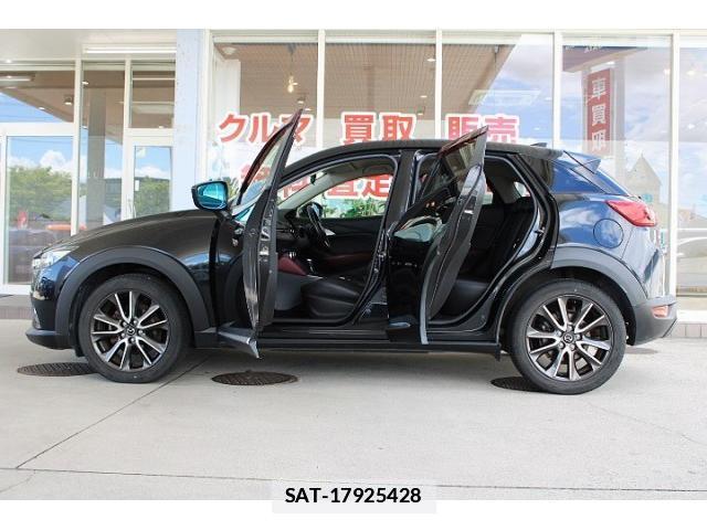 Mazda CX-3 2015-04 7810114-15
