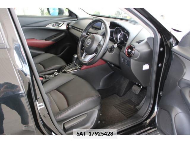 Mazda CX-3 2015-04 7810114-17