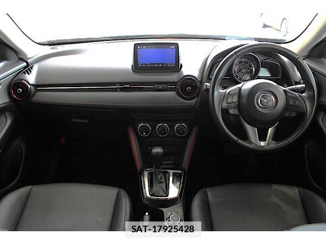 Mazda CX-3 2015-04 7810114-3