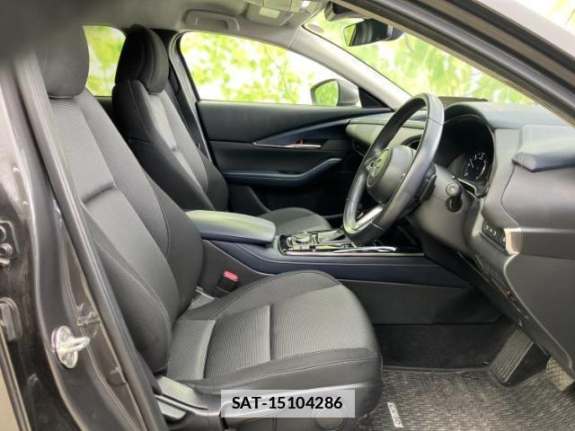 Mazda CX-30 2020-02 7795269-3