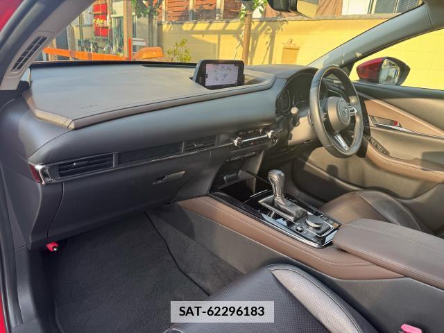 Mazda CX-30 2020-01 7798356-5