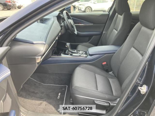 Mazda CX-30 2022-10 7800650-6