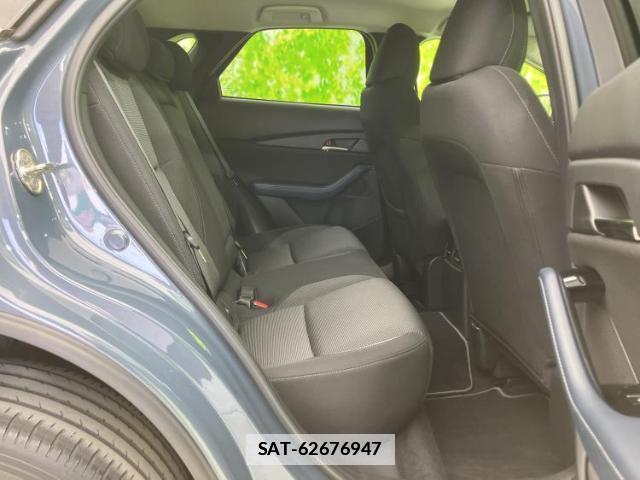 Mazda CX-30 2021-03 7803353-4