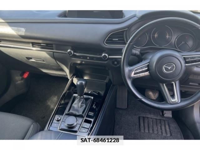 Mazda CX-30 2023-06 7807896-2