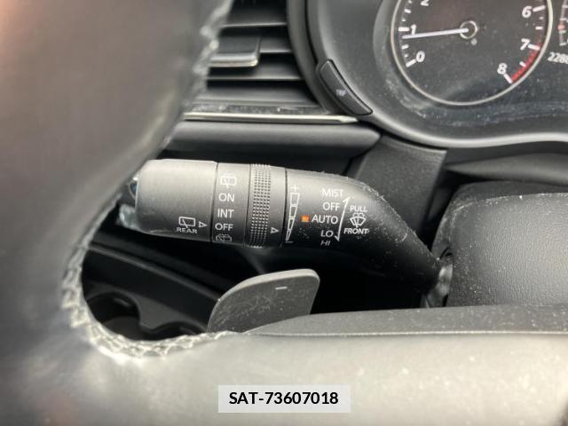 Mazda CX-30 2023-05 7807965-16
