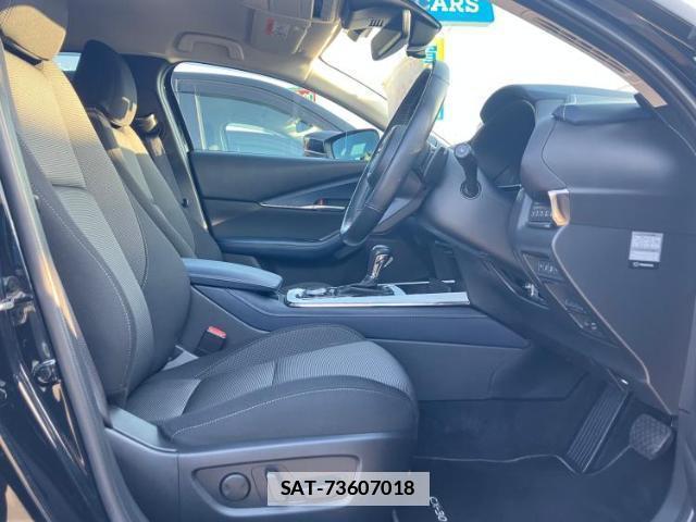 Mazda CX-30 2023-05 7807965-3