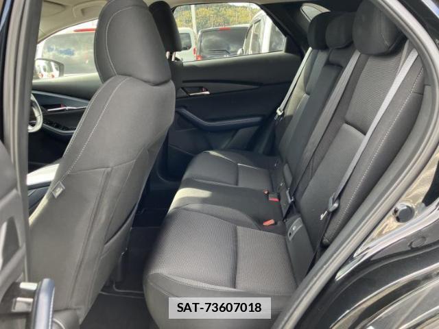 Mazda CX-30 2023-05 7807965-6