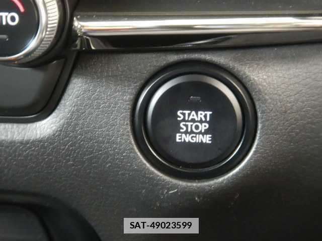 Mazda CX-30 2023-11 7810720-10