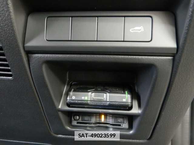 Mazda CX-30 2023-11 7810720-11