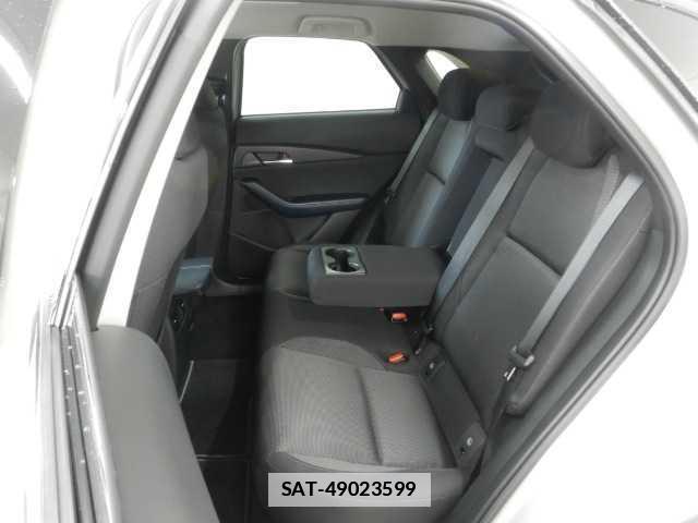 Mazda CX-30 2023-11 7810720-17