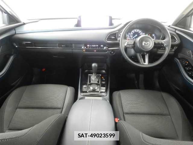 Mazda CX-30 2023-11 7810720-2