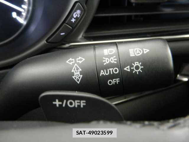 Mazda CX-30 2023-11 7810720-8