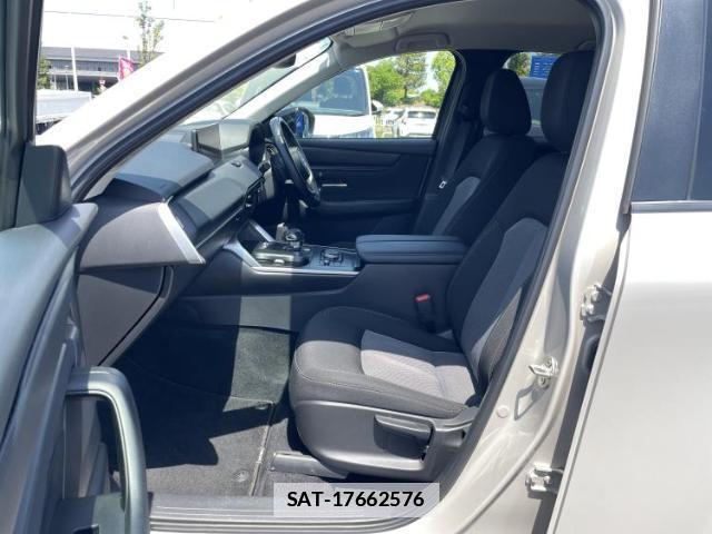 Mazda CX-60 2023-03 7800284-5