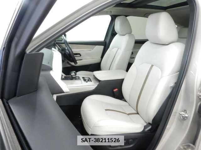 Mazda CX-60 2023-03 7810751-16