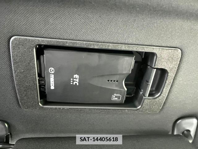 Mazda CX-8 2018-01 7793095-5