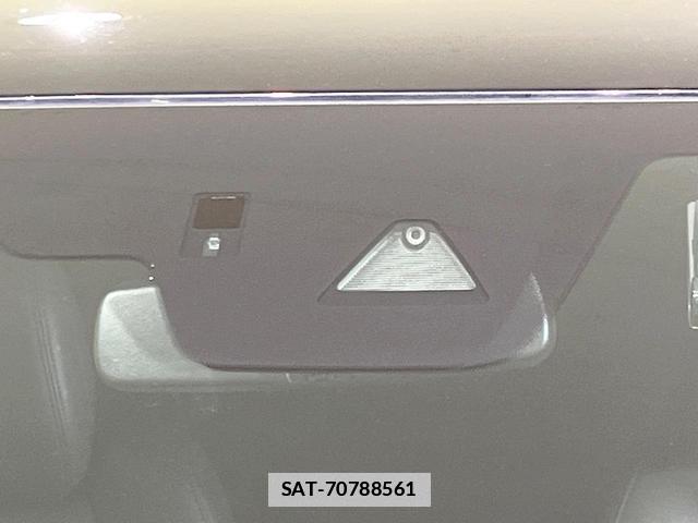 Mazda CX-8 2018-06 7804475-3