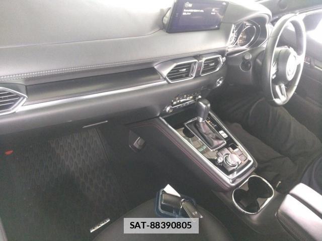 Mazda CX-8 2022-03 7805766-2